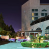 Отель Moevenpick Ramallah Отель Moevenpick Ramallah в Байте-Сахуре