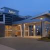 Отель Radisson Hotel & Conference Center Calgary Airport East Отель Radisson Hotel & Conference Center Calgary Airport East в Калгари