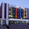 Отель Amaris Hotel Pekanbaru Отель Amaris Hotel Pekanbaru в Паканбару