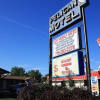 Отель Pelican Motel Отель Pelican Motel в Ниагара-Фолсе