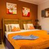 Отель Carina'S Studio-Apartments Отель Carina'S Studio-Apartments в Палм-Биче