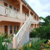 Отель Connies Comfort Suites Отель Connies Comfort Suites в Английском Харборе