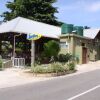 Отель Surfers Beach Self Catering Chalets Отель Surfers Beach Self Catering Chalets на Острове Маэ