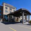 Отель Best Western Premier Freeport Inn Calgary Airport Отель Best Western Premier Freeport Inn Calgary Airport в Калгари