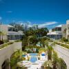 Отель Savannah Beach Hotel Отель Savannah Beach Hotel в Историческом районе "Гаррисон"