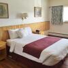 Отель Canadas Best Value Inn- River View Hotel Отель Canadas Best Value Inn- River View Hotel в Уайтхорсе