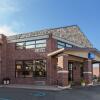 Отель Stay Inn and Suites Detroit Отель Stay Inn and Suites Detroit в Детройте