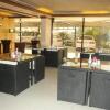Отель Dream Inn Hotel And Suites Отель Dream Inn Hotel And Suites в Салмийя