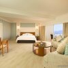 Отель Hilton Guam Resort And Spa Отель Hilton Guam Resort And Spa в Тамунинге