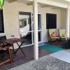 Отель Coral Sands Apartments Отель Coral Sands Apartments в Раротонге