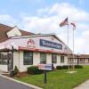 Отель Travelodge by Wyndham Niagara Falls Отель Travelodge by Wyndham Niagara Falls в Ниагара-Фолсе