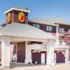 Отель Super 8 by Wyndham Saskatoon Near Saskatoon Airport Отель Super 8 by Wyndham Saskatoon Near Saskatoon Airport в Саскатуне