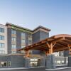 Отель Wyndham Garden Calgary Airport Отель Wyndham Garden Calgary Airport в Калгари
