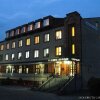 Отель AUA Barsam Suites Yerevan Отель AUA Barsam Suites Yerevan в Ереване