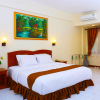 Отель Candisari Hotel & Resto Отель Candisari Hotel & Resto в Cilacap