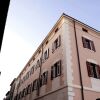 Отель Apartments Vila Piranesi Отель Apartments Vila Piranesi в Сподне Шкофие