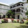 Отель Cara Lodge Отель Cara Lodge в Джорджтауне