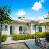 Отель Hide Away Holiday Apartments Отель Hide Away Holiday Apartments на Острове Праслине