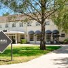 Отель Golden Tulip De Reiskoffer Отель Golden Tulip De Reiskoffer в Босшенхоофд