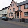 Отель Niederdreisbacher Hof Отель Niederdreisbacher Hof в Зельтерсе