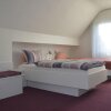 Отель Guesthouse AirMinis Отель Guesthouse AirMinis в Дюссельдорфе