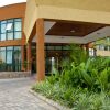 Отель Gorillas Golf Hotel Отель Gorillas Golf Hotel в Кигали