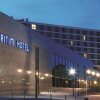 Отель Maritim Airport Отель Maritim Airport в Лангенхагене