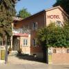 Отель B&B Bredl in der Villa Ballestrem Отель B&B Bredl in der Villa Ballestrem в Страубинге