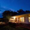 Отель Sanctuary Chichele Presidential Lodge Отель Sanctuary Chichele Presidential Lodge в Национальном парке South Luangwa