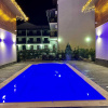 https://cdn.ostrovok.ru/t/100x100/hotel_review/1d/3e/1d3e5ccd0723106128ef8a7d8dc25d88181e9f4f.jpeg