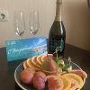 https://cdn.ostrovok.ru/t/100x100/hotel_review/e2/7d/e27d3db443330ebf3b8dcd48e3c7a889a75c00c2.JPEG