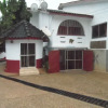 Отель Lahana Avon Hotel Отель Lahana Avon Hotel в Кумаси