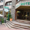Отель Aparthotel El Serch Отель Aparthotel El Serch в Эскальдес-Энгордани