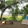 Отель Muchenje Campsite and Cottages Отель Muchenje Campsite and Cottages в Нгоме