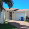Отель Jade Holiday Home Отель Jade Holiday Home в Чарноксе