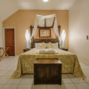 Отель Crown Beach Resort Отель Crown Beach Resort в Раротонге