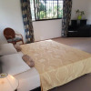 Отель Blue Lagoon Chalets Отель Blue Lagoon Chalets на Острове Маэ