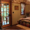 Отель Tending Gardens B&B Отель Tending Gardens B&B в Калгари