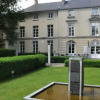 Отель Haras De L'Orneau Bed and Breakfast Отель Haras De L'Orneau Bed and Breakfast в Уотерлу