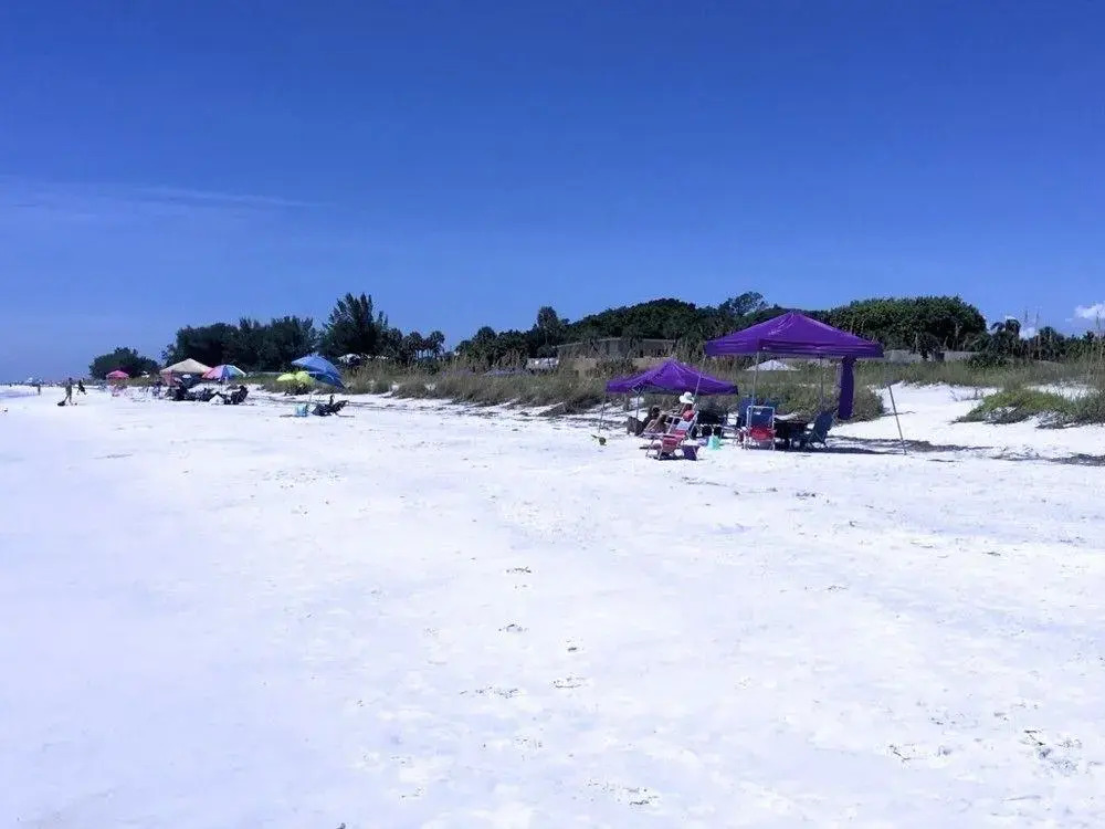 Castnetter Beach Resort 10