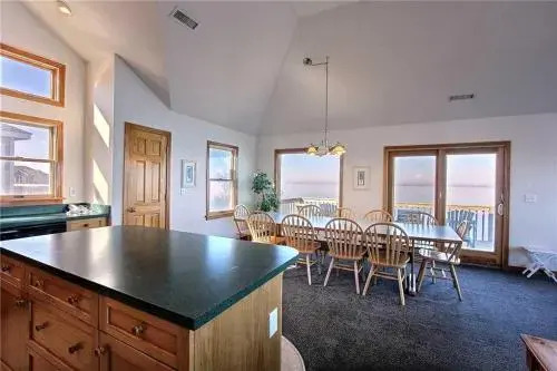Island Thunder #15 I 4 Br Home