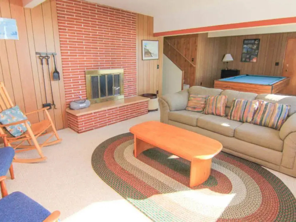 Point of View - 4 Br home by RedAwning