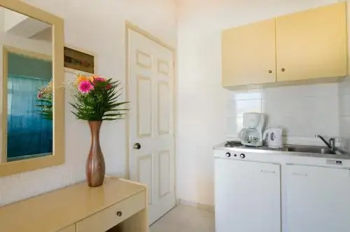 Eugenia Studios & Apartments