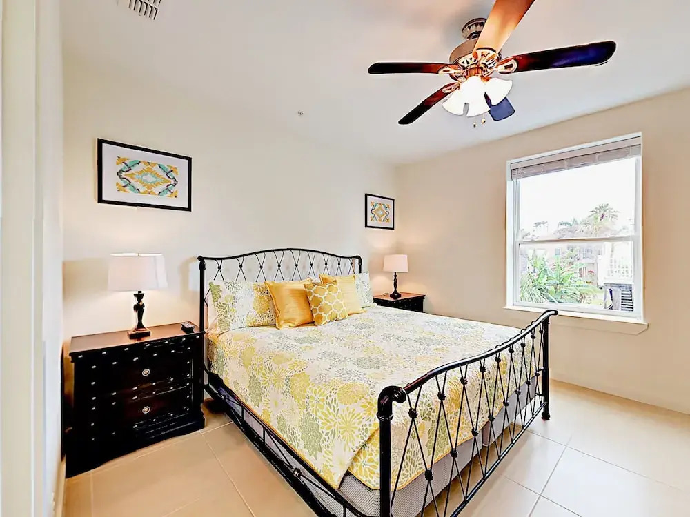 128 E. Amberjack Condo Unit 4