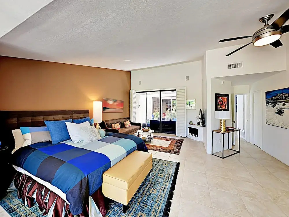 Modern Palm Springs Condo by RedAwning