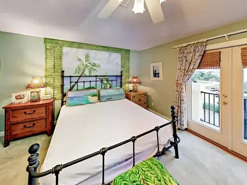 Villa Playa - Vacation House in Destiny by the Sea Near the Beach with Private Pool