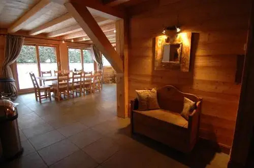 Chalet Les Islouts