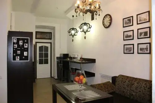 Hostel "Brest Central"