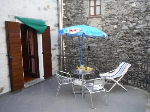 Gravedona Village House