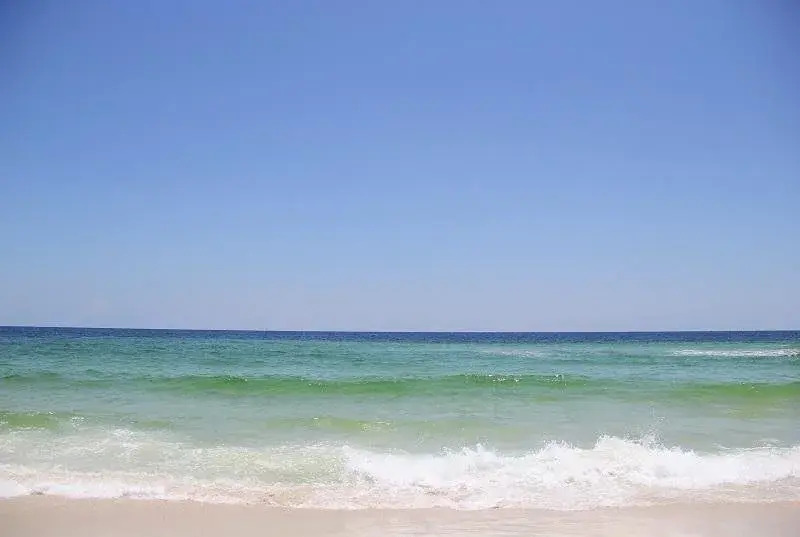 Windward Pointe 1002 3 Bedroom Condo by RedAwning Orange Beach